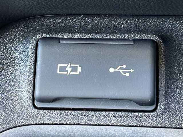 トヨタ シエンタ ハイブリッド G 長野県 2023(令5)年 1.4万km ホワイトパールクリスタルシャイン トヨタセーフティセンス/純正メーカーナビフルセグTV/バックカメラ/ETC２・０/両側パワースライドドア/オートクルーズコントロール/オートハイビーム/スマートキー/保証書・取説/スペアキー