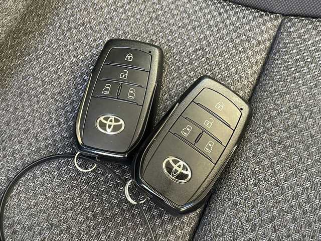 トヨタ シエンタ ハイブリッド G 長野県 2023(令5)年 1.4万km ホワイトパールクリスタルシャイン トヨタセーフティセンス/純正メーカーナビフルセグTV/バックカメラ/ETC２・０/両側パワースライドドア/オートクルーズコントロール/オートハイビーム/スマートキー/保証書・取説/スペアキー