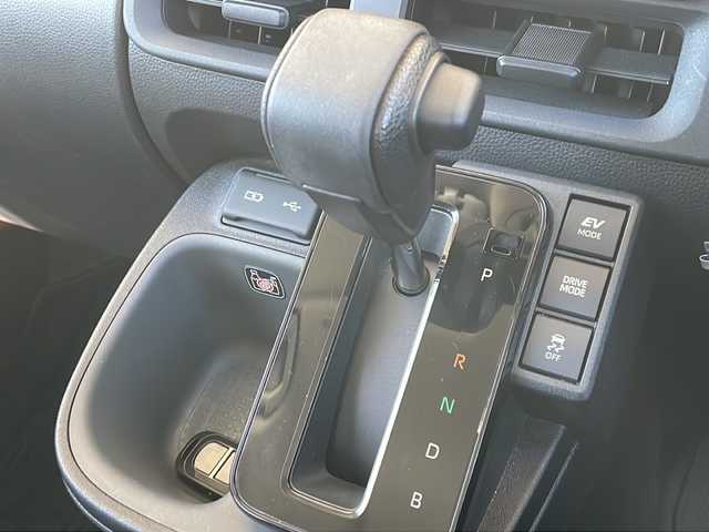 トヨタ シエンタ ハイブリッド G 長野県 2023(令5)年 1.4万km ホワイトパールクリスタルシャイン トヨタセーフティセンス/純正メーカーナビフルセグTV/バックカメラ/ETC２・０/両側パワースライドドア/オートクルーズコントロール/オートハイビーム/スマートキー/保証書・取説/スペアキー