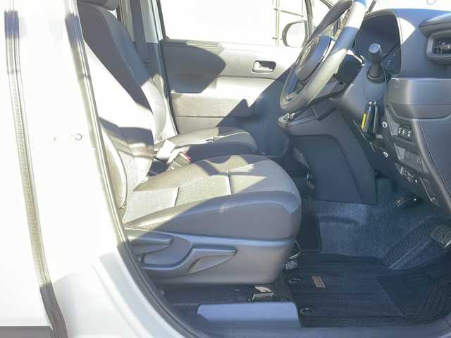 トヨタ シエンタ ハイブリッド G 長野県 2023(令5)年 1.4万km ホワイトパールクリスタルシャイン トヨタセーフティセンス/純正メーカーナビフルセグTV/バックカメラ/ETC２・０/両側パワースライドドア/オートクルーズコントロール/オートハイビーム/スマートキー/保証書・取説/スペアキー