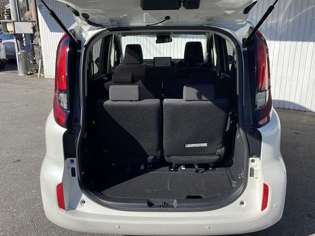 トヨタ シエンタ ハイブリッド G 長野県 2023(令5)年 1.4万km ホワイトパールクリスタルシャイン トヨタセーフティセンス/純正メーカーナビフルセグTV/バックカメラ/ETC２・０/両側パワースライドドア/オートクルーズコントロール/オートハイビーム/スマートキー/保証書・取説/スペアキー