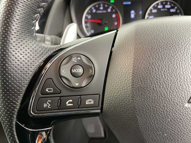 三菱 エクリプス クロス ブラックエディション 道央・札幌 2024(令6)年 1.8万km ホワイトダイヤモンド ・4WD  /e-アシスト/マイパイロット/・電動サンルーフ/ルーフレール/・純正ディスプレイ　/・ナビ　フルセグ/BT/AM/FM/USB/・全方位カメラ/・ハーフレザーシート/・シートヒーター/ハンドルヒーター/・ブラインドスポットモニター/・HUD/・コーナーセンサー/・パワーシート/・オートブレーキホールド/・アイドリングストップ/・社外フロアマット/・横滑り防止装置/・レーンキープアシスト/・スマートキー×2