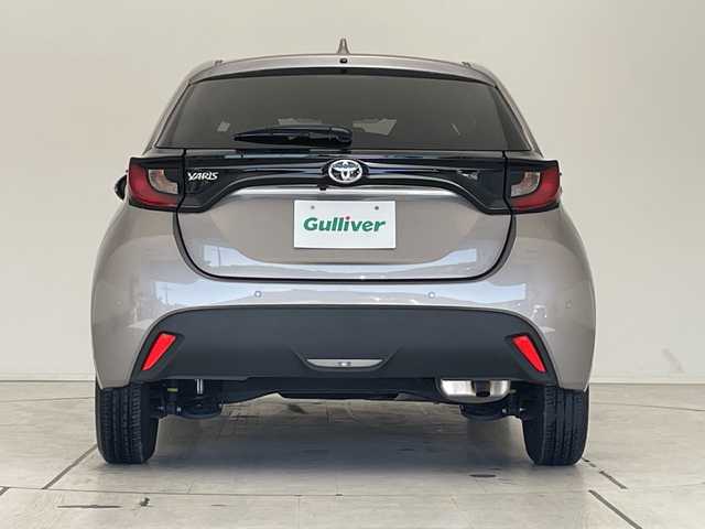 トヨタ ヤリス X 愛知県 2020(令2)年 0.8万km アバンギャルドブロンズメタリック 純正ナビ/バックカメラ/コーナーセンサー/HIDヘッドライト/オートライト/衝突軽減システム/Bluetooth/ステアリングスイッチ/スマートキー/プッシュスタート