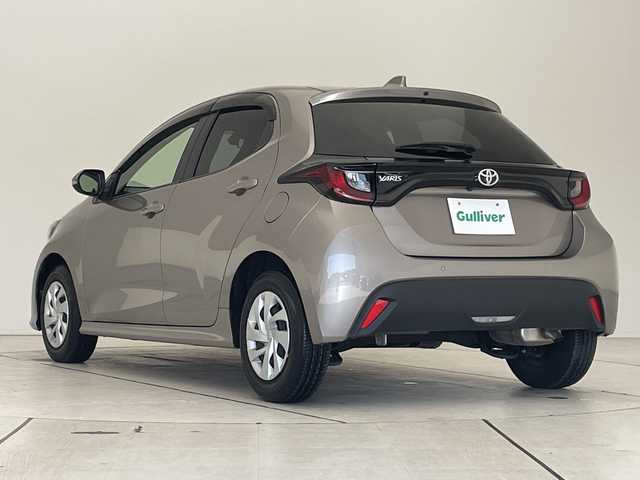 トヨタ ヤリス X 愛知県 2020(令2)年 0.8万km アバンギャルドブロンズメタリック 純正ナビ/バックカメラ/コーナーセンサー/HIDヘッドライト/オートライト/衝突軽減システム/Bluetooth/ステアリングスイッチ/スマートキー/プッシュスタート