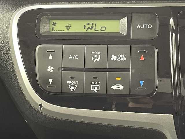 ホンダ Ｎ ＢＯＸ SSパッケージ 熊本県 2015(平27)年 8.4万km プレミアムディープロッソパール ワンオーナー/純正ナビ（VXM-152VFi)/フルセグテレビ/Bluetooth/USB/バックカメラ/両側パワースライドドア/シティブレーキアクティブシステム（CTBA）/ステアリングリモコン/プッシュスタート/スマートキー/スペアキー/ステアリングスイッチ/ウインカーミラー/禁煙車/シートバックデーブル/電動格納ミラー/ヘッドライトレベライザー