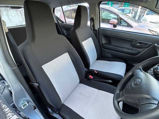 トヨタ ピクシスエポック B SAⅢ 宮城県 2020(令2)年 1.1万km ブライトシルバーM ワンオーナー/4WD/バックカメラ/ディーラーオプションナビ/AM/FM/CD/Bluetooth/AUX/MSV）/ワンセグTV/コーナーセンサー/アイドリングストップ/衝突軽減システム/横滑り防止装置/オートマチックハイビーム/ヘッドライトレベライザー/ETC/取扱説明書/保証書あり/社外AW付き冬タイヤ/（155/65/R14）/純正スチールホイール付き夏タイヤ/（155/70/R13）