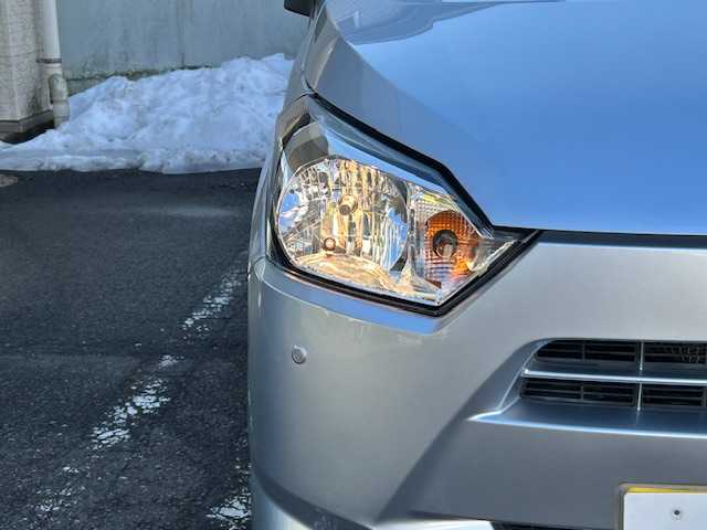 トヨタ ピクシスエポック B SAⅢ 宮城県 2020(令2)年 1.1万km ブライトシルバーM ワンオーナー/4WD/バックカメラ/ディーラーオプションナビ/AM/FM/CD/Bluetooth/AUX/MSV）/ワンセグTV/コーナーセンサー/アイドリングストップ/衝突軽減システム/横滑り防止装置/オートマチックハイビーム/ヘッドライトレベライザー/ETC/取扱説明書/保証書あり/社外AW付き冬タイヤ/（155/65/R14）/純正スチールホイール付き夏タイヤ/（155/70/R13）