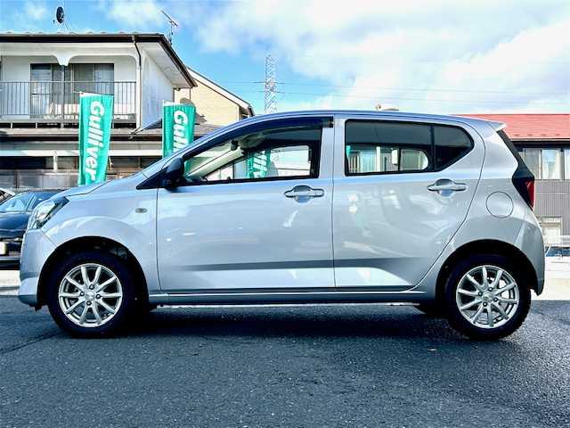 トヨタ ピクシスエポック B SAⅢ 宮城県 2020(令2)年 1.1万km ブライトシルバーM ワンオーナー/4WD/バックカメラ/ディーラーオプションナビ/AM/FM/CD/Bluetooth/AUX/MSV）/ワンセグTV/コーナーセンサー/アイドリングストップ/衝突軽減システム/横滑り防止装置/オートマチックハイビーム/ヘッドライトレベライザー/ETC/取扱説明書/保証書あり/社外AW付き冬タイヤ/（155/65/R14）/純正スチールホイール付き夏タイヤ/（155/70/R13）