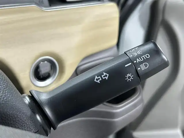 ホンダ フリード G ホンダセンシング 大阪府 2017(平29)年 2.5万km ホワイトオーキッドパール 純正ナビ(フルセグ/DVD再生/Bluetooth) バックカメラ ETC 両側パワースライドドア 衝突軽減 レーダークルコン レーンアシスト オートライト スマートキー Pスタート ドラレコ