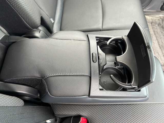 トヨタ ランドクルーザー プラド TX Lパッケージ 茨城県 2013(平25)年 6.9万km ブラック ４WD/センターデフロック/クルーズコントロール/純正17インチAW/革シート/D/N席パワーシート/D/N席シートヒーター/HIDオートヘッドライト/レベライザー/フォグライト/スマートキー/プッシュスタート/ETC/取扱説明書