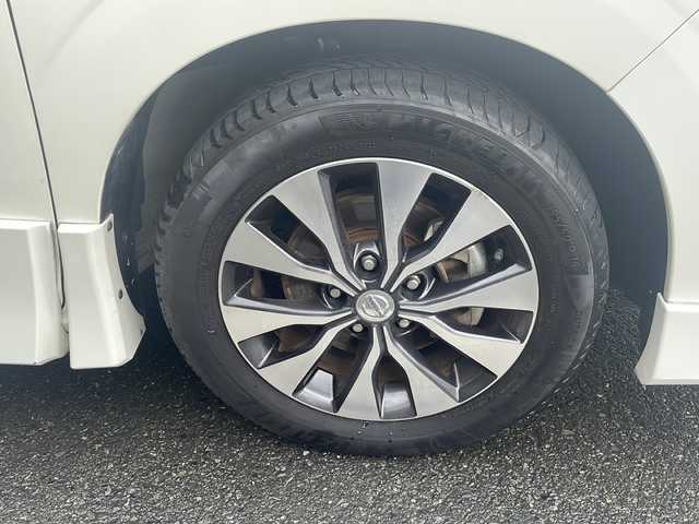 日産 セレナ ハイウェイスター Vセレクション 京都府 2018(平30)年 5.5万km ブリリアントホワイトパール 純正９インチナビ　フルセグ　Ｂｌｕｅｔｏｏｔｈオーディオ　ＤＶＤ再生　アラウンドビューモニター　後席フリップダウンモニター　インテリジェンスルームミラー　両側パワースライドドア　ＬＥＤライト