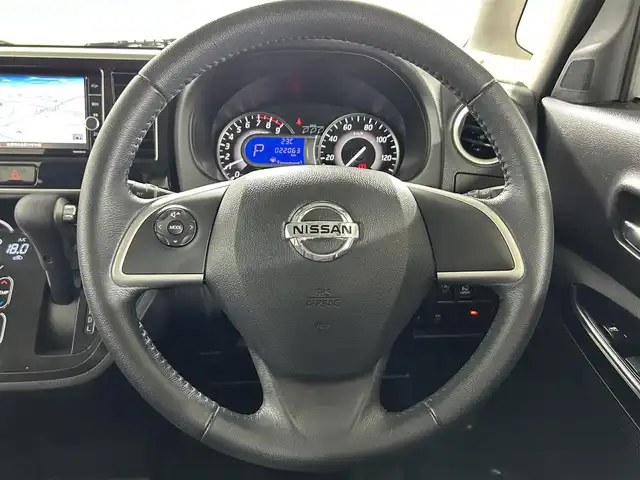 日産 デイズ ルークス ハイウェイスター Xターボ 佐賀県 2019(令1)年 2.2万km ホワイトソリッド/プレミアムオリーブM 純正SDナビ/フルセグTV/Bluetooth/CD/DVD/アラウンドビューモニター/ドライブレコーダー（前方・車内）/片側パワースライドドア/オートライト/オートマチックハイビーム/アイドリングストップ/純正14インチアルミホイール/純正フロアマット/衝突被害軽減システム