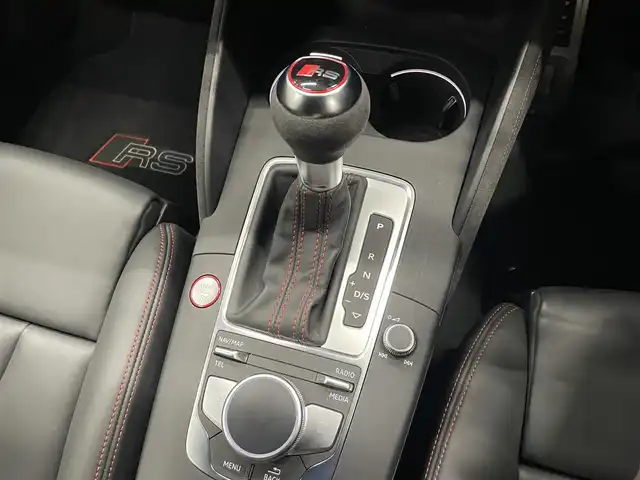 アウディ ＲＳ３ スポーツバック 群馬県 2020(令2)年 2.9万km グレー マトリクス/Bang &olufscn/マットアルミニウムスタイリングパッケージ/バーチャルコックピット/バックカメラ/ACC/RSデザインスポーツシート/フルセグTV/純正ナビ/シートヒーター/ETC