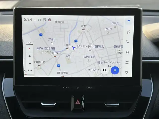 トヨタ カローラ クロス Z 静岡県 2024(令6)年 0.2万km アティチュードブラックマイカ 純正ディスプレイオーディオ/　（ナビ、フルセグTV、Apple Car Play、Bluetooth、AUX）/衝突被害軽減システム/MTモード付きAT/ガラスルーフ/電動リアゲート/ブラインドスポットモニター/オートブレーキホールド/電動パーキングブレーキ/レーダークルーズコントロール/ハーフレザー/前席シートヒーター/運転席パワーシート/全方位カメラ/オートマチックハイビーム/横滑り防止装置/レーンキープアシスト/前後コーナーセンサー/プッシュスタート/前方ドライブレコーダー/ETC2.0/盗難防止装置/純正フロアマット/純正18インチアルミホイール/取扱説明書