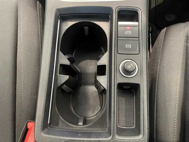 アウディ アウディ Ｑ３ スポーツバック 35TFSI 熊本県 2022(令4)年 4.2万km グレイシアホワイトメタリック ・スマートキー/・プッシュスタート/・エフェシェンシアシスト/・ハイビームアシスト/・パーキングエイド/・アダプティブドライブアシスト/・接近警告/・レーンキープアシスト/・Audhiプレセンス/・休憩の推奨/・前席パワーシート/・純正メモリナビ/　【Bluetooth・USB・AppleCarPlay・AndroidAuto】/・全方位カメラ/・ETC2.0/・バーチャルコクピット/・ドライブレコーダー(前後録画)/・パワーバックドア/・LEDヘッドランプ/・保証書/取説