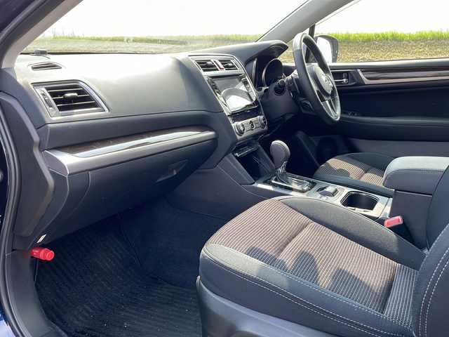 スバル レガシィ Ｂ４ ベース 新潟県 2017(平29)年 2.1万km ダークブルーパール 4WD/純正SDナビ(CN-LR820D)/CD/DVD/BT/フルセグテレビ/バックカメラ/ETC/衝突被害軽減ブレーキ/レーンキープアシスト/レーダークルーズコントロール/パワーシート/シートヒーター /ステアリングヒーター/パドルシフト/スマートキー/プッシュスタート/LEDヘッドライト/オートライト/フォグランプ/純正17インチアルミホイール/社外17インチAW冬タイヤ車載