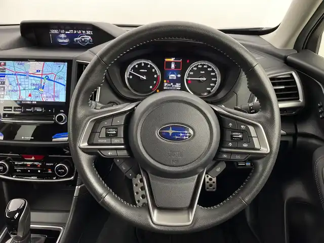 スバル フォレスター プレミアム 新潟県 2019(令1)年 3.2万km マグネタイトグレーメタリック ４WD/アイサイトセーフティプラス/純正8インチメモリナビ/　　CD/DVD/AM/FM/フルセグ/BT//　　applecarplay/androidauto/バック/サイド/フロントモニター/パワーバックドア/全車速追従機能付クルーズコントロール/LEDオートライト/ステアリング連動ヘッドライト/前席パワーシート/前席シートヒーター/運転席メモリシート/純正18インチアルミホイール付/アイドリングストップ/ステアリングスイッチ/ブラインドスポットモニター/デジタルインナーミラー/ステアリングヒーター/ドライブレコーダー/USBポート/スマートキー/ETC