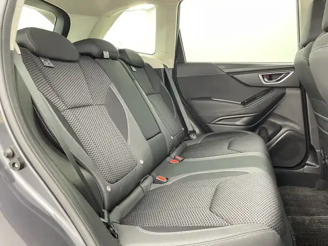 スバル フォレスター プレミアム 新潟県 2019(令1)年 3.2万km マグネタイトグレーメタリック ４WD/アイサイトセーフティプラス/純正8インチメモリナビ/　　CD/DVD/AM/FM/フルセグ/BT//　　applecarplay/androidauto/バック/サイド/フロントモニター/パワーバックドア/全車速追従機能付クルーズコントロール/LEDオートライト/ステアリング連動ヘッドライト/前席パワーシート/前席シートヒーター/運転席メモリシート/純正18インチアルミホイール付/アイドリングストップ/ステアリングスイッチ/ブラインドスポットモニター/デジタルインナーミラー/ステアリングヒーター/ドライブレコーダー/USBポート/スマートキー/ETC