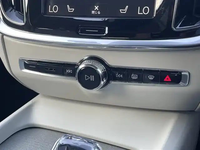 ボルボ Ｖ６０ B5 インスクリプション 三重県 2021(令3)年 4.9万km クリスタルホワイトP サンルーフ/ACC/インテリセーフ/ベージュレザー/シートベンチレーション/シートヒーター/ステアリングヒーター/純正19インチアルミ/電動リアゲート/純正ナビ/全方位カメラ/バックカメラ/フルセグTV/ETC