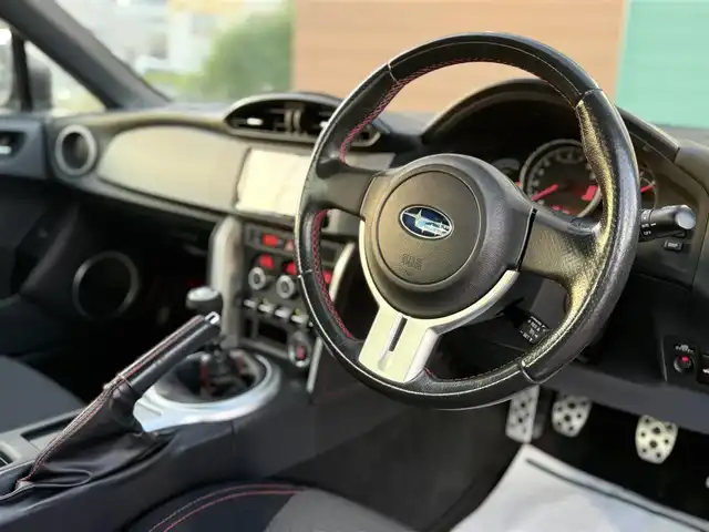 スバル ＢＲＺ S 香川県 2015(平27)年 10.2万km ダークグレーメタリック クラッチ交換済み/純正SDナビ/フルセグ/CD/DVD/Bluetooth/バックカメラ/weds17インチアルミ/キセノンヘッドライト/リアスポイラー/スマートキー/ETC