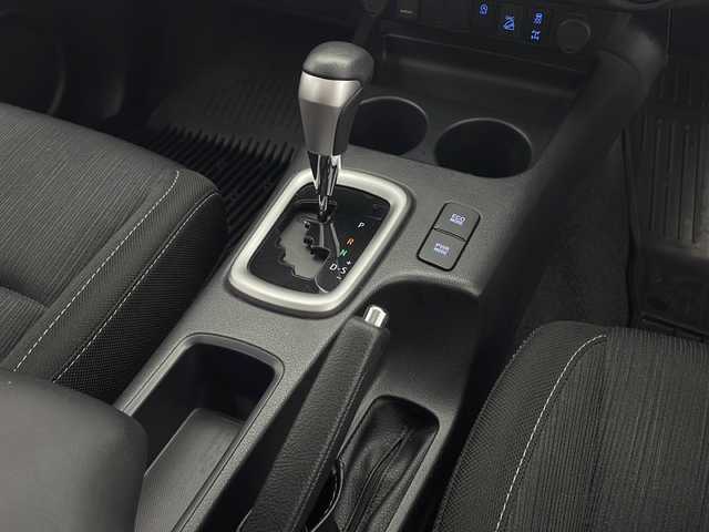 トヨタ ハイラックス Z 熊本県 2021(令3)年 4.8万km スーパーホワイトⅡ 禁煙車/衝突被害軽減ブレーキ/純正ナビTV/（NSZT-W68T/CD/DVD/Bluetooth/フルセグTV)/純正バックカメラ/純正ドライブレコーダー/純正OP/GRサイドステップ/純正OP/GRスポーツバー/純正LEDオートライト/純正LEDフォグ/純正17インチアルミ/純正フロアマット/アダプティブクルーズコントロール/レーンディパーチャーアラート/クリアランスソナー/ダウンヒルアシストコントロール/オートエアコン/本革巻ハンドル/オート電動格納ミラー/スマートキー/プッシュエンジンスタート/新車時保証書/取扱い説明書