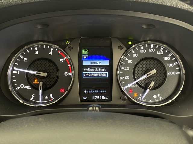 トヨタ ハイラックス Z 熊本県 2021(令3)年 4.8万km スーパーホワイトⅡ 禁煙車/衝突被害軽減ブレーキ/純正ナビTV/（NSZT-W68T/CD/DVD/Bluetooth/フルセグTV)/純正バックカメラ/純正ドライブレコーダー/純正OP/GRサイドステップ/純正OP/GRスポーツバー/純正LEDオートライト/純正LEDフォグ/純正17インチアルミ/純正フロアマット/アダプティブクルーズコントロール/レーンディパーチャーアラート/クリアランスソナー/ダウンヒルアシストコントロール/オートエアコン/本革巻ハンドル/オート電動格納ミラー/スマートキー/プッシュエンジンスタート/新車時保証書/取扱い説明書