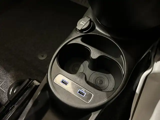 フィアット ５００ ツインエア カルト 熊本県 2022(令4)年 4万km 白 ・キーレス/・クルーズコントロール/・純正ディスプレイオーディオ/　【Bluetooth・USB・AppleCarPlay】/・ETC/・保証書/取説