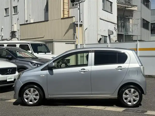 ダイハツ ミラ イース L 愛知県 2012(平24)年 8.2万km ブライトシルバーメタリック /禁煙車//純正メモリナビ//地デジ/CD/DVD/BT/ipod/USB/SD//前後ドライブレコーダー//アイドリングストップ//キーレス//バニティミラー//純正フロアマット//ドアバイザー//ABS//新車時保証書//取扱説明書//整備記録簿H24.H25.R4.R6.R7