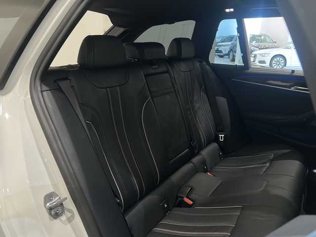 ＢＭＷ ５４０ｉ xDrive ツーリング Mスポーツ 新潟県 2020(令2)年 5万km アルピンホワイトⅢ オプション/セレクト・パッケージ/・電動ガラス・サンルーフ/・サン・プロテクション・ガラス/・harman/kardon /標準装備/パーキング・アシスト・プラス/・アクティブPDCパーク・ディスタンス・コントロール/・パーキング・アシスト/・リバース・アシスト/ドライビング・アシスト・プロフェッショナル/・アクティブ・クルーズ・コントロール（ストップ&ゴー機能付）/・ステアリング&レーン・コントロール・アシスト/・レーン・ディパーチャー・ウォーニング/・レーン・チェンジ・ウォーニング /・高速道路渋滞時ハンズ・オフ・アシスト/・レーン・チェンジ・アシスト/黒革レザーシート/シートヒーター/オートマチックテールゲート/アンビエントライト/ドライブレコーダー/ETC