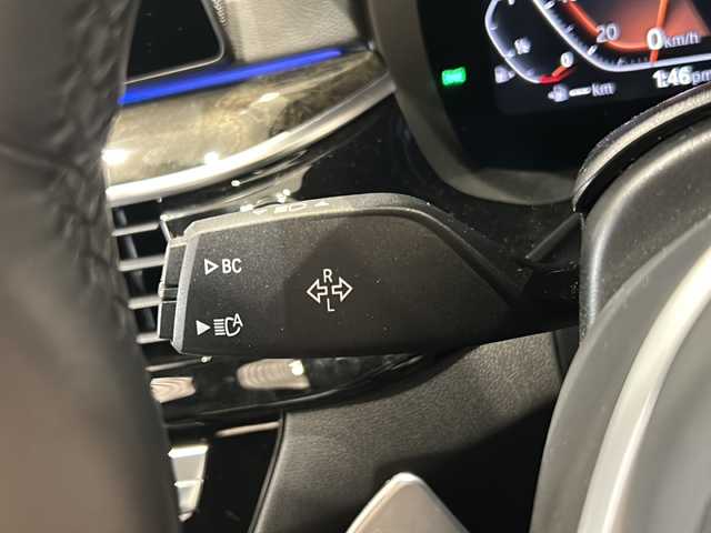 ＢＭＷ ５４０ｉ xDrive ツーリング Mスポーツ 新潟県 2020(令2)年 5万km アルピンホワイトⅢ オプション/セレクト・パッケージ/・電動ガラス・サンルーフ/・サン・プロテクション・ガラス/・harman/kardon /標準装備/パーキング・アシスト・プラス/・アクティブPDCパーク・ディスタンス・コントロール/・パーキング・アシスト/・リバース・アシスト/ドライビング・アシスト・プロフェッショナル/・アクティブ・クルーズ・コントロール（ストップ&ゴー機能付）/・ステアリング&レーン・コントロール・アシスト/・レーン・ディパーチャー・ウォーニング/・レーン・チェンジ・ウォーニング /・高速道路渋滞時ハンズ・オフ・アシスト/・レーン・チェンジ・アシスト/黒革レザーシート/シートヒーター/オートマチックテールゲート/アンビエントライト/ドライブレコーダー/ETC