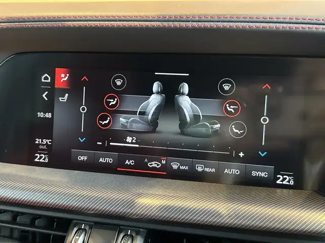 アルファロメオ ステルヴィオ 2.0ターボ Q4 ヴェローチェ 宮城県 2022(令4)年 3.4万km 白 アダプティブクルーズコントロール/ブラインドスポットアシスト/レーンキープアシスト/harman/kardonサウンドシステム/純正ナビゲーションシステム/フルセグTV/バックカメラ/レッドレザーシート/シートヒーター/パワーシート/キセノンヘッドライト/オートマチックハイビーム/スマートキー/パワーバックドア/純正20インチAW/ルーフレール/ステアリングスイッチ/パドルシフト/前後ドライブレコーダー