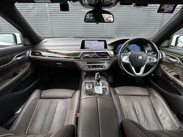 ＢＭＷ ７４０ｉ Mスポーツ 茨城県 2016(平28)年 6.9万km アルピンホワイトⅢ サンル-フ /360°C /harman/kardon /HUD /茶革 /シートヒーター /M付PWシ-ト /ベンチレ-ション /PWトランク /ソフトクロ-ズドア /ドライビングアシストプラス /ACC /LDW /LCW /CTW /アダプティブLED /オ-トハイビ-ム /ナビ /TV/BT/DVD /ETC /ドラレコ /禁煙車