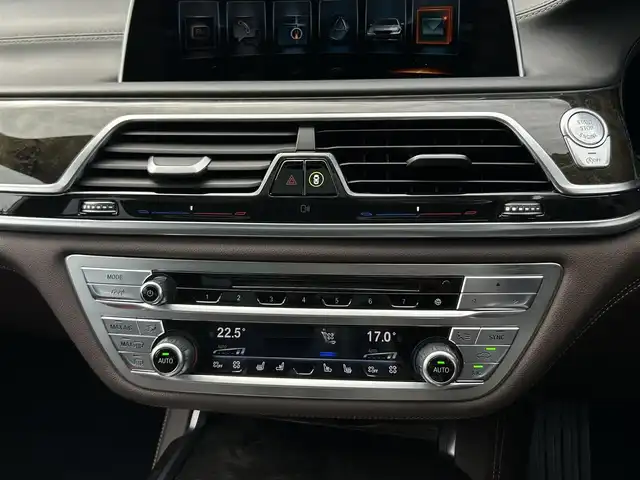 ＢＭＷ ７４０ｉ Mスポーツ 茨城県 2016(平28)年 6.9万km アルピンホワイトⅢ サンル-フ /360°C /harman/kardon /HUD /茶革 /シートヒーター /M付PWシ-ト /ベンチレ-ション /PWトランク /ソフトクロ-ズドア /ドライビングアシストプラス /ACC /LDW /LCW /CTW /アダプティブLED /オ-トハイビ-ム /ナビ /TV/BT/DVD /ETC /ドラレコ /禁煙車