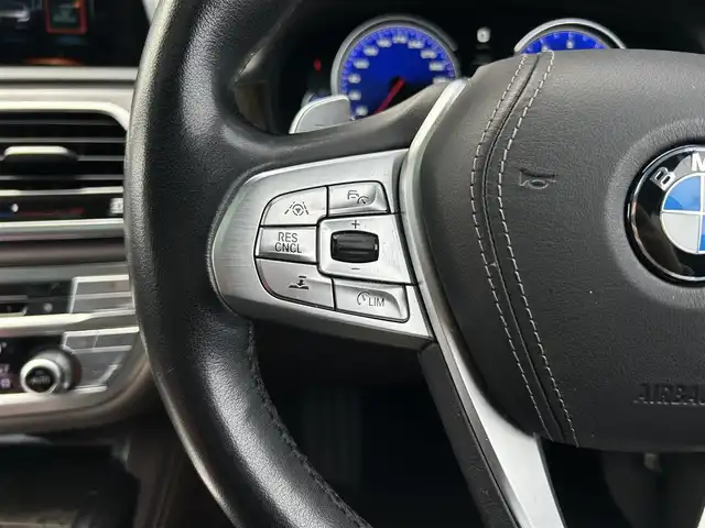 ＢＭＷ ７４０ｉ Mスポーツ 茨城県 2016(平28)年 6.9万km アルピンホワイトⅢ サンル-フ /360°C /harman/kardon /HUD /茶革 /シートヒーター /M付PWシ-ト /ベンチレ-ション /PWトランク /ソフトクロ-ズドア /ドライビングアシストプラス /ACC /LDW /LCW /CTW /アダプティブLED /オ-トハイビ-ム /ナビ /TV/BT/DVD /ETC /ドラレコ /禁煙車