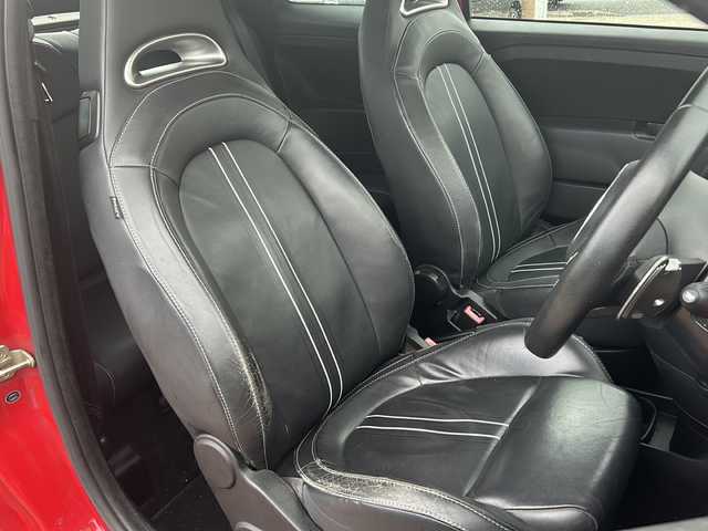 アバルト ５９５Ｃ ツーリズモ 沖縄県 2014(平26)年 4.7万km 赤Ⅱ 純正ＣＤオーディオ/オープンカー/ＥＴＣ/コーナーセンサー/ステアリングスイッチ/パドルシフト/レザーシート/横滑り防止装置