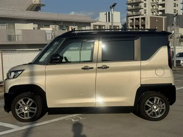 三菱 デリカミニ T プレミアム 広島県 2023(令5)年 0.6万km アイボリーⅡ ワンオーナー/ナチュラルアイボリー&ブラックマイカ/マイパイロット/・レーダークルーズコントロール/・車線維持支援機能/純正9型ナビ（MM222D-LM）/・フルセグTV/・Bluetooth/デジタルルームミラー/マルチアラウンドモニター/電動パーキングブレーキ/ブレーキオートホールド/プラズマクラスター付リアサーキュレーター/アダプティブLEDヘッド/フロントシートヒーター/ステアリングヒーター/ドライブレコーダー（DJ6）