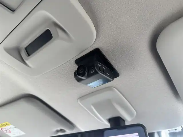 三菱 デリカミニ T プレミアム 広島県 2023(令5)年 0.6万km アイボリーⅡ ワンオーナー/ナチュラルアイボリー&ブラックマイカ/マイパイロット/・レーダークルーズコントロール/・車線維持支援機能/純正9型ナビ（MM222D-LM）/・フルセグTV/・Bluetooth/デジタルルームミラー/マルチアラウンドモニター/電動パーキングブレーキ/ブレーキオートホールド/プラズマクラスター付リアサーキュレーター/アダプティブLEDヘッド/フロントシートヒーター/ステアリングヒーター/ドライブレコーダー（DJ6）