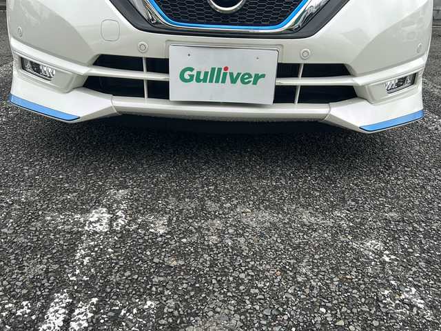 日産 ノート e－パワー X 岐阜県 2019(平31)年 3.4万km パール ワンオーナー/プッシュスタート/スマートキー/純正ディスプレイ付きラジオ/アラウンドビューモニター/AM/FM/Bluetooth/アプリ/iPad/純正エアロ/純正ドアバイザー/純正ホイル（ホイルのみ）/純正マット/オートライト/オートエアコン/横滑り防止/盗難防止/電動格納ミラー/DRIVEMODE/衝突軽減ブレーキ