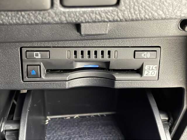 トヨタ アルファード S Cパッケージ 千葉県 2022(令4)年 1.5万km ホワイトパールクリスタルシャイン ＴＲＤエアロ/衝突軽減ブレーキ/レーンキープアシスト/レーダークルーズコントロール/オートマチックハイビーム/純正メモリナビ/（フルセグ/Bluetooth/USB/FM/AM）/バックカメラ/フリップダウンモニター/ＥＴＣ/ドライブレコーダー（前後）/シートメモリー/シートヒーター（運転席＋助手席）/エアシート（運転席＋助手席）/ステアリングヒーター/ステアリングスイッチ/LEDヘッドライト/フォグライト/電動格納ミラー/ロールサンシェード