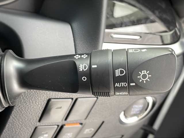 トヨタ アルファード S Cパッケージ 千葉県 2022(令4)年 1.5万km ホワイトパールクリスタルシャイン ＴＲＤエアロ/衝突軽減ブレーキ/レーンキープアシスト/レーダークルーズコントロール/オートマチックハイビーム/純正メモリナビ/（フルセグ/Bluetooth/USB/FM/AM）/バックカメラ/フリップダウンモニター/ＥＴＣ/ドライブレコーダー（前後）/シートメモリー/シートヒーター（運転席＋助手席）/エアシート（運転席＋助手席）/ステアリングヒーター/ステアリングスイッチ/LEDヘッドライト/フォグライト/電動格納ミラー/ロールサンシェード