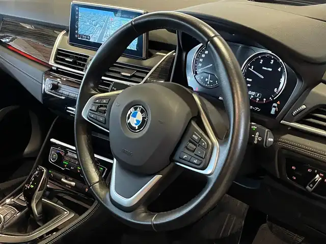 ＢＭＷ ２１８ｄ xDriveアクティブツアラー ラグジュアリー 道央・札幌 2021(令3)年 2.1万km サファイアブラックP メタリックペイント/アドバンスドアクティブセーフティパッケージ/　・ACC/　・ヘッドアップディスプレイ/コンフォートパッケージ/　・オートマチックテールゲート/　・コンフォートアクセス/　・ライトパッケージ/純正HDDナビ/USB/Bluetooth/バックカメラ/PDC/パーキングアシスト/LEDヘッドライト/ダコタレザーシート/電動フロントシート/シートヒーター