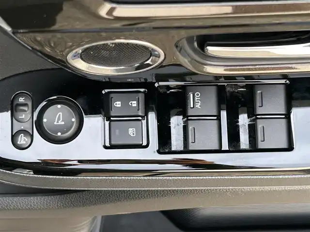 ホンダ Ｎ ＢＯＸ カスタム G L ホンダセンシング 熊本県 2019(平31)年 6万km プラチナホワイトパール 社外メモリナビ/ワンセグTV、DVD再生 /Bluetooth接続 /ETC /アダプティブクルーズコントロール /バックカメラ　/リアコーナーセンサー　/衝突被害軽減ブレーキ　/片側パワースライドドア/横滑り防止装置/レーンキープアシスト/アイドリングストップ/スマートキー　/プッシュスタート　/純正LEDライト