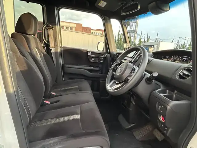 ホンダ Ｎ ＢＯＸ カスタム G L ホンダセンシング 熊本県 2019(平31)年 6万km プラチナホワイトパール 社外メモリナビ/ワンセグTV、DVD再生 /Bluetooth接続 /ETC /アダプティブクルーズコントロール /バックカメラ　/リアコーナーセンサー　/衝突被害軽減ブレーキ　/片側パワースライドドア/横滑り防止装置/レーンキープアシスト/アイドリングストップ/スマートキー　/プッシュスタート　/純正LEDライト