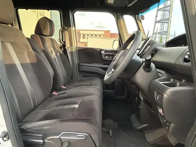 ホンダ Ｎ ＢＯＸ カスタム G L ホンダセンシング 熊本県 2019(平31)年 6万km プラチナホワイトパール 社外メモリナビ/ワンセグTV、DVD再生 /Bluetooth接続 /ETC /アダプティブクルーズコントロール /バックカメラ　/リアコーナーセンサー　/衝突被害軽減ブレーキ　/片側パワースライドドア/横滑り防止装置/レーンキープアシスト/アイドリングストップ/スマートキー　/プッシュスタート　/純正LEDライト