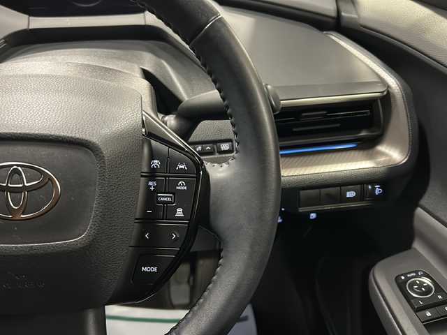 トヨタ プリウス G 栃木県 2023(令5)年 1.1万km アティチュードブラックマイカ 純正メモリナビ/・Bluetooth /・TV フルセグ/・バックカメラ/追従式クルーズコントロール/シートヒーター/ETC2.0/ドライブレコーダー/ドアバイザー/100V充電/純正19インチアルミホイール/衝突被害軽減システム/コーナーセンサー/レーンキープアシスト/オートライト/LEDヘッドライト/オートマチックハイビーム