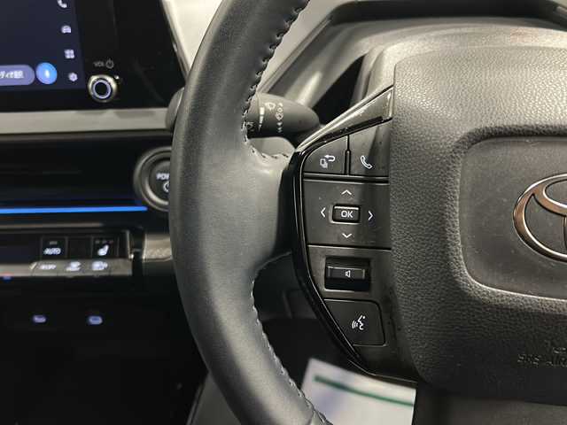 トヨタ プリウス G 栃木県 2023(令5)年 1.1万km アティチュードブラックマイカ 純正メモリナビ/・Bluetooth /・TV フルセグ/・バックカメラ/追従式クルーズコントロール/シートヒーター/ETC2.0/ドライブレコーダー/ドアバイザー/100V充電/純正19インチアルミホイール/衝突被害軽減システム/コーナーセンサー/レーンキープアシスト/オートライト/LEDヘッドライト/オートマチックハイビーム