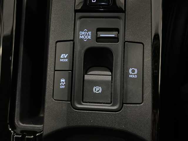 トヨタ プリウス G 栃木県 2023(令5)年 1.1万km アティチュードブラックマイカ 純正メモリナビ/・Bluetooth /・TV フルセグ/・バックカメラ/追従式クルーズコントロール/シートヒーター/ETC2.0/ドライブレコーダー/ドアバイザー/100V充電/純正19インチアルミホイール/衝突被害軽減システム/コーナーセンサー/レーンキープアシスト/オートライト/LEDヘッドライト/オートマチックハイビーム