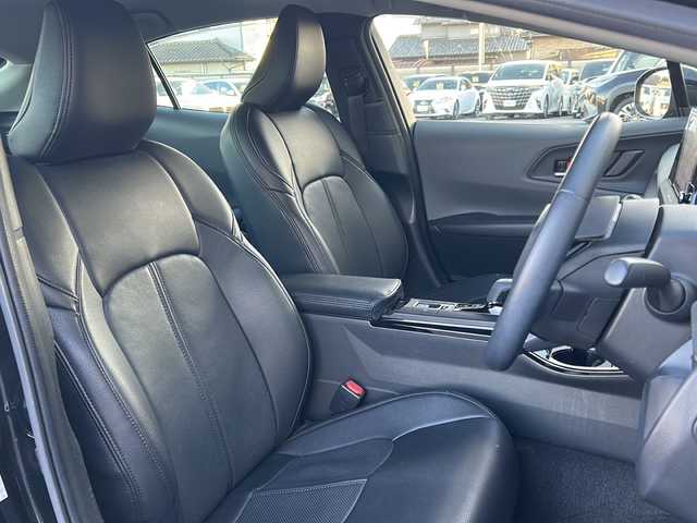 トヨタ プリウス G 栃木県 2023(令5)年 1.1万km アティチュードブラックマイカ 純正メモリナビ/・Bluetooth /・TV フルセグ/・バックカメラ/追従式クルーズコントロール/シートヒーター/ETC2.0/ドライブレコーダー/ドアバイザー/100V充電/純正19インチアルミホイール/衝突被害軽減システム/コーナーセンサー/レーンキープアシスト/オートライト/LEDヘッドライト/オートマチックハイビーム