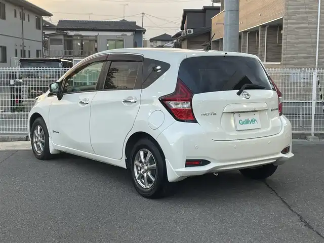 日産 ノート e－パワー X 福島県 2017(平29)年 1.6万km ブリリアントホワイトパール ワンオーナー/純正メモリーナビ/CD/DVD/SD/BT/USB/フルセグTV/社外14インチAW/衝突被害軽減システム/アラウンドビューモニター/スマート・ルームミラー/ステアリングリモコン/純正ドライブレコーダー/オートライト/プッシュスタート/ドアバイザー/フロアマット