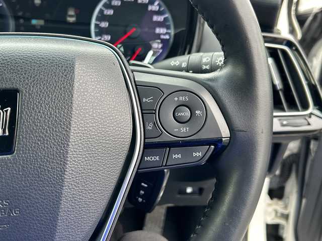 トヨタ クラウン ハイブリッド S 千葉県 2018(平30)年 1.9万km ホワイトパールクリスタルシャイン メーカーナビ　ステアヒーター　シートヒーター　パドルシフト　ステアスイッチ　ドラレコ　パワーシート　レーダークルーズ　AC100V　ＥＴＣ　純正１８ＡＷ　AHB LTA PCS 前後センサー LED